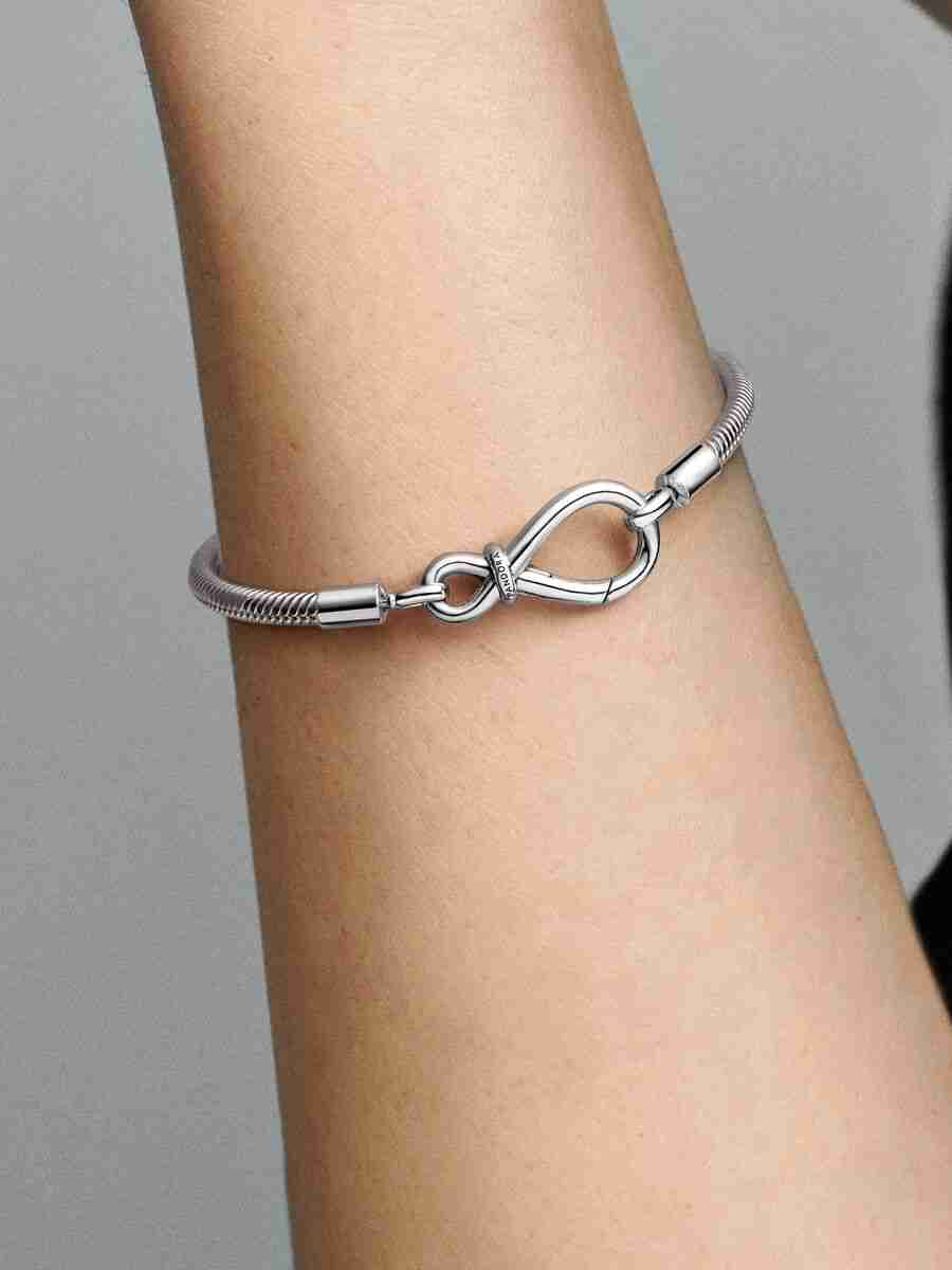 Moments Infinity Knot Snake Chain Bracelet Sterling silver