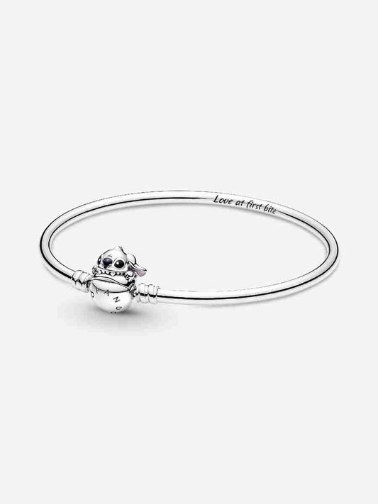 New Biting Clasp Bangle